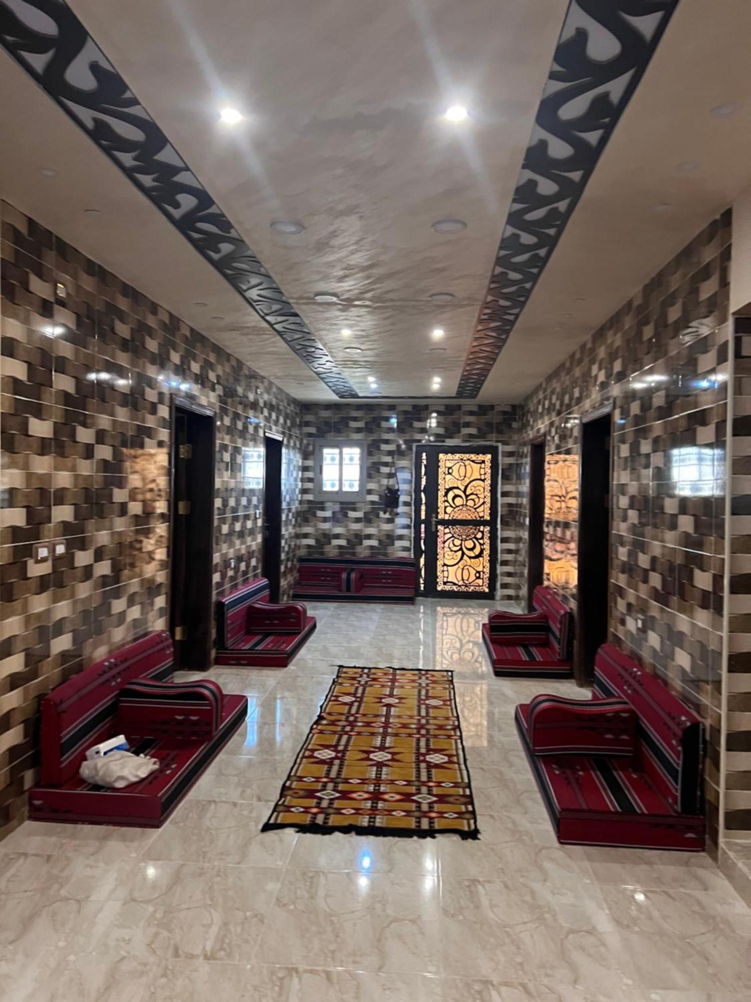 Indiana Jones Home Stay Petra Bagian luar foto