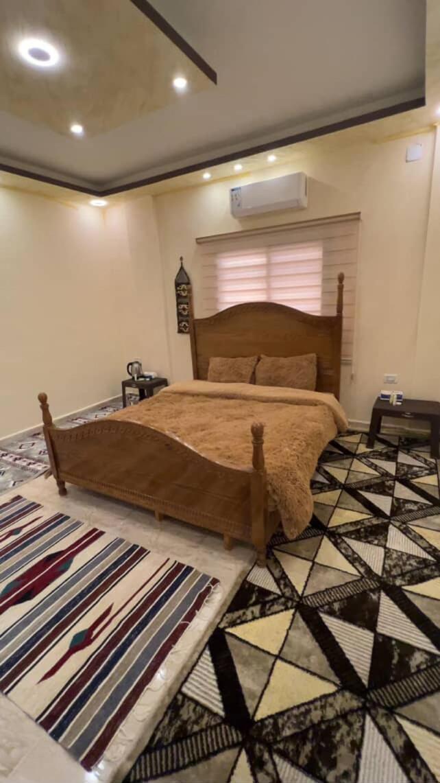 Indiana Jones Home Stay Petra Bagian luar foto