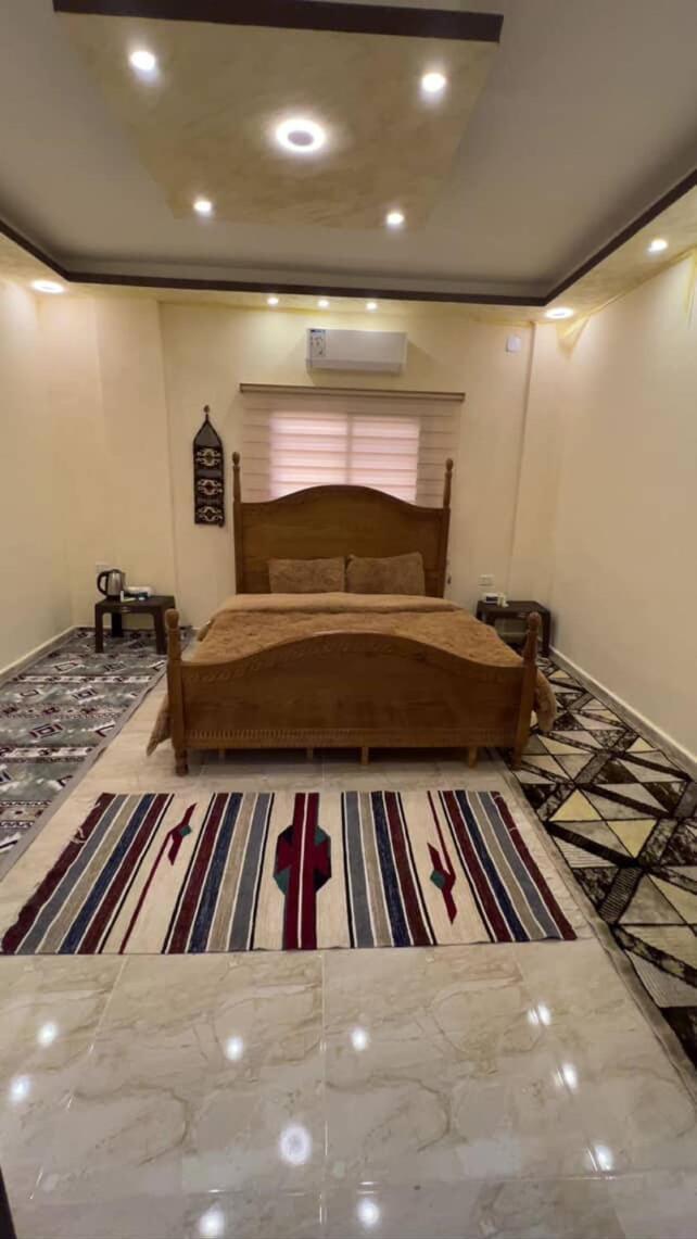 Indiana Jones Home Stay Petra Bagian luar foto